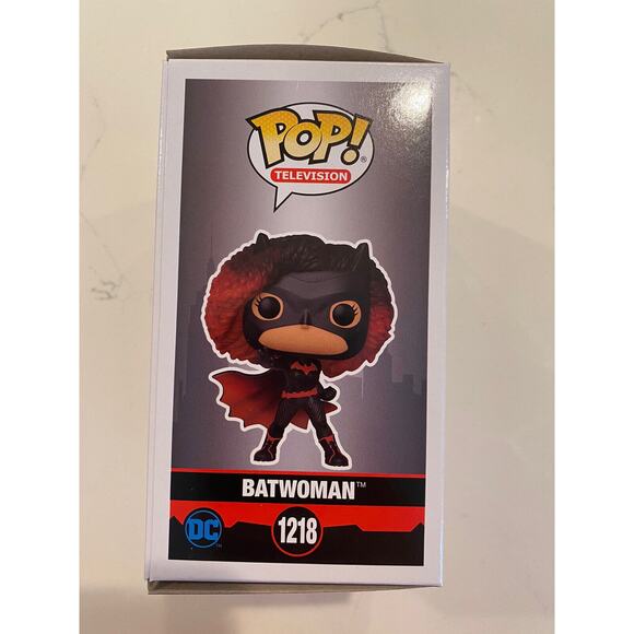 Funko POP! TV: BATWOMAN Exclusive Figure #1218 BNIB - Picture 4 of 6